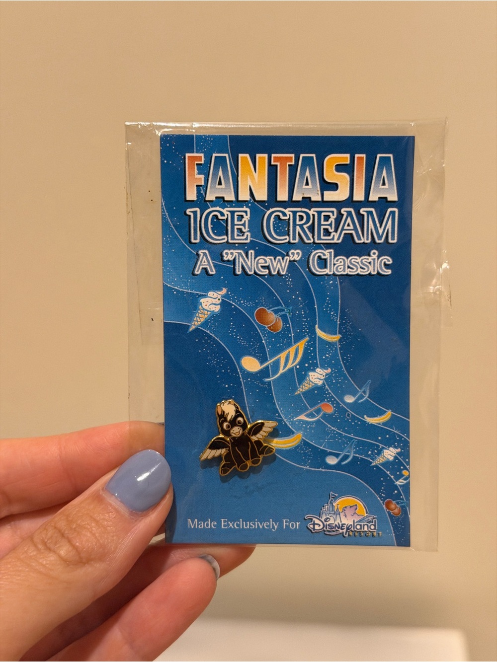 LE 2003 Disney Trading Pin - Fantasia Ice Cream: A New Classic” series
